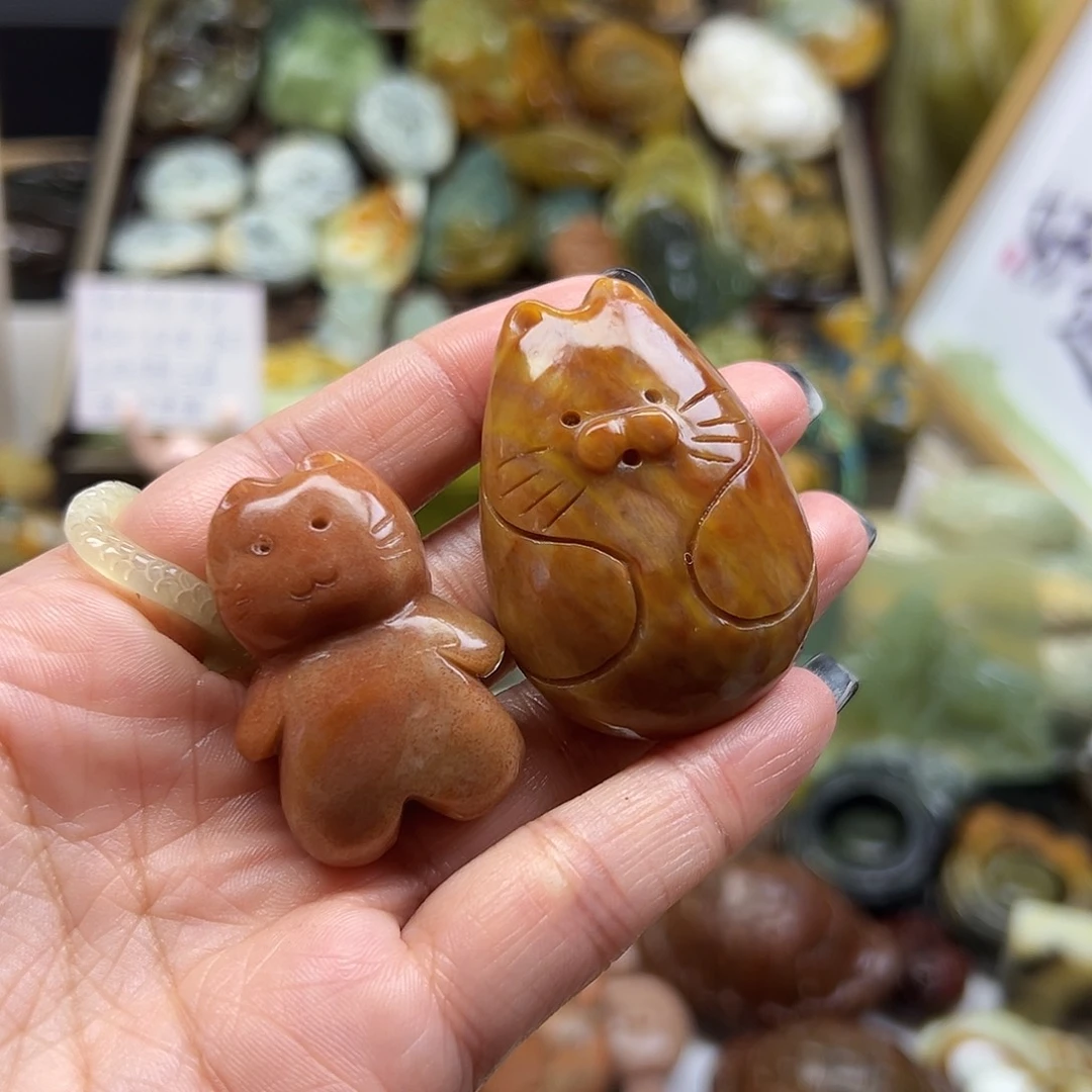 师***妹未镶嵌岫玉颈饰辽阳猫