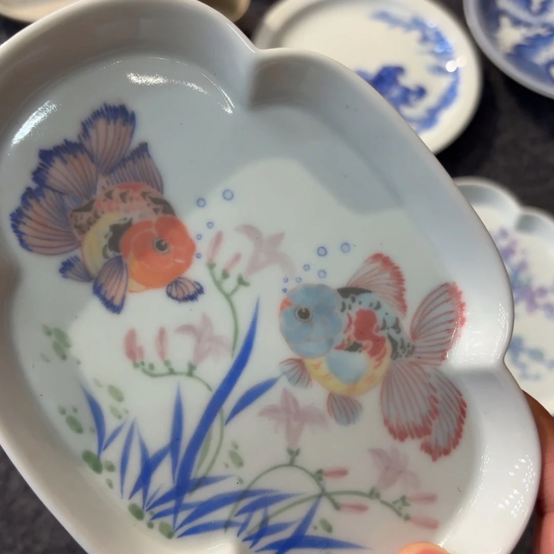 瓷鱼壶承 瑕 不退不换……