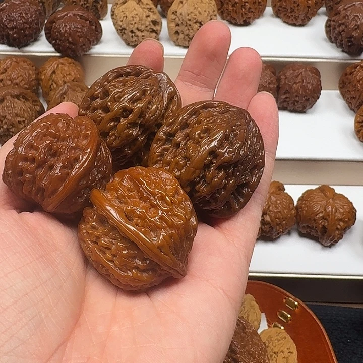 宇***船吊坠文玩核桃十级