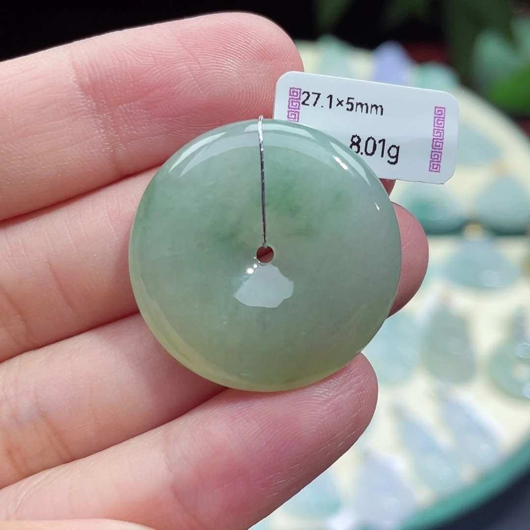 颈饰未镶嵌翡翠平安扣