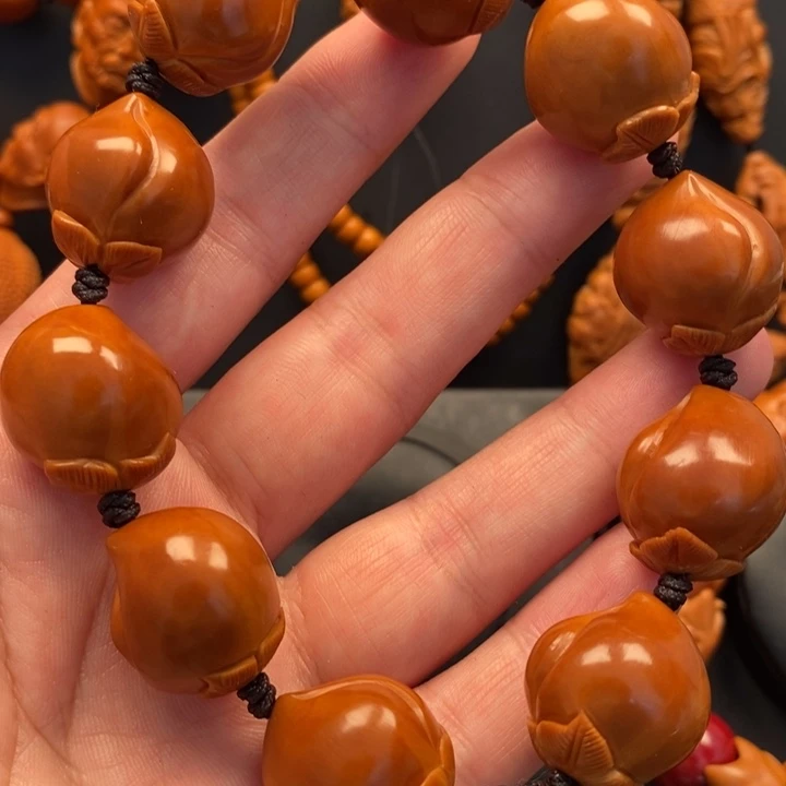 手串橄榄核寿桃19