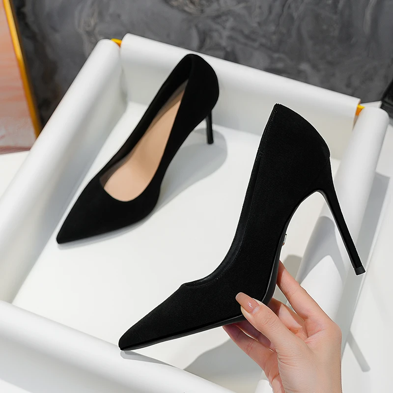 MBRVSW【绒面】秋冬绒面时尚浅口百搭高跟鞋女细跟尖头气质单鞋