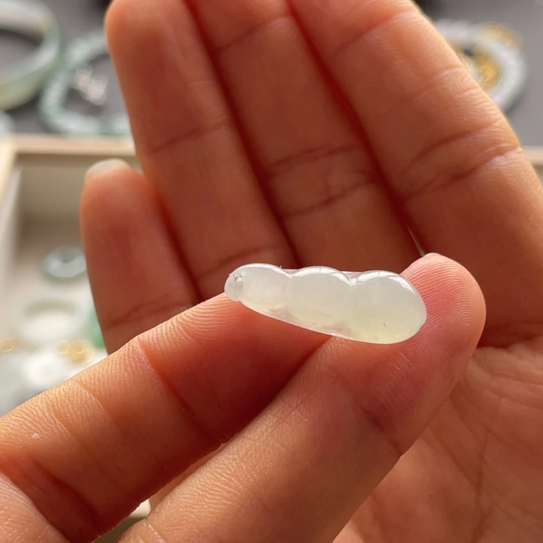 翡翠颈饰未镶嵌久*福利