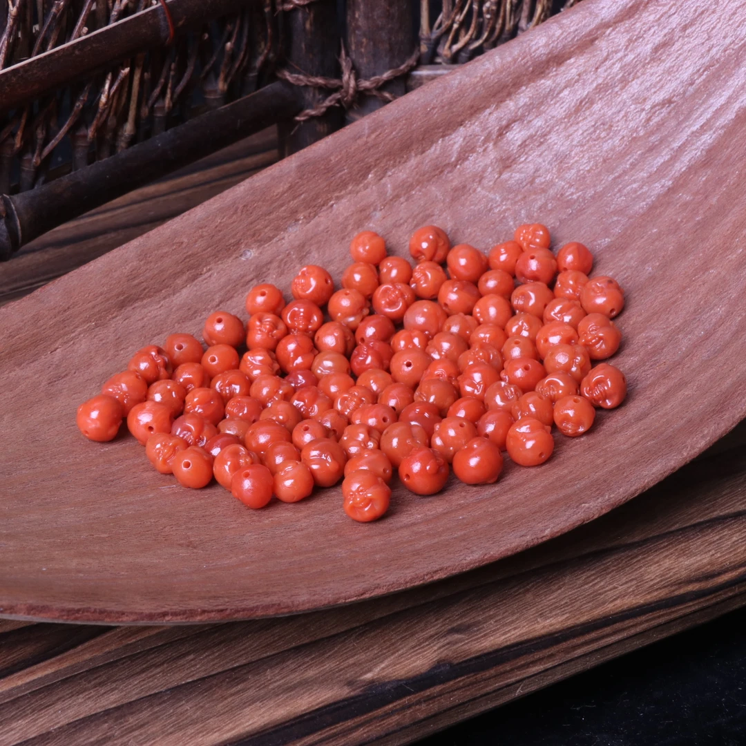 精美保山南红玛瑙7-8mm左右笑佛一颗v547（多样性发其一）