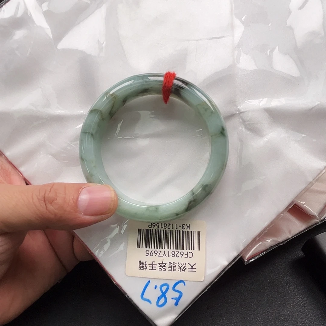 翡翠未镶嵌手镯手镯