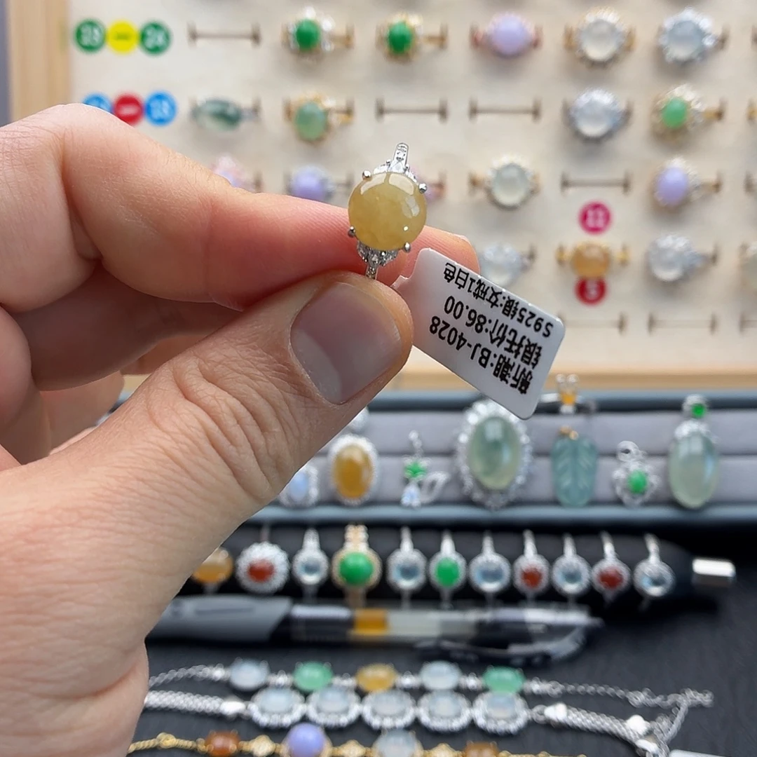 翡翠未镶嵌戒指天然缅甸翡翠A货，假一赔三