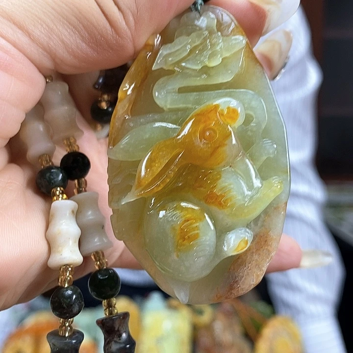 蛇纹石玉未镶嵌吊坠吊坠