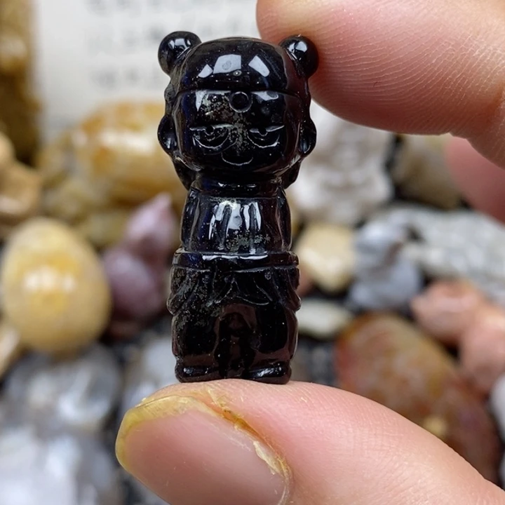 颈饰未镶嵌硅化珊瑚（珊瑚玉）