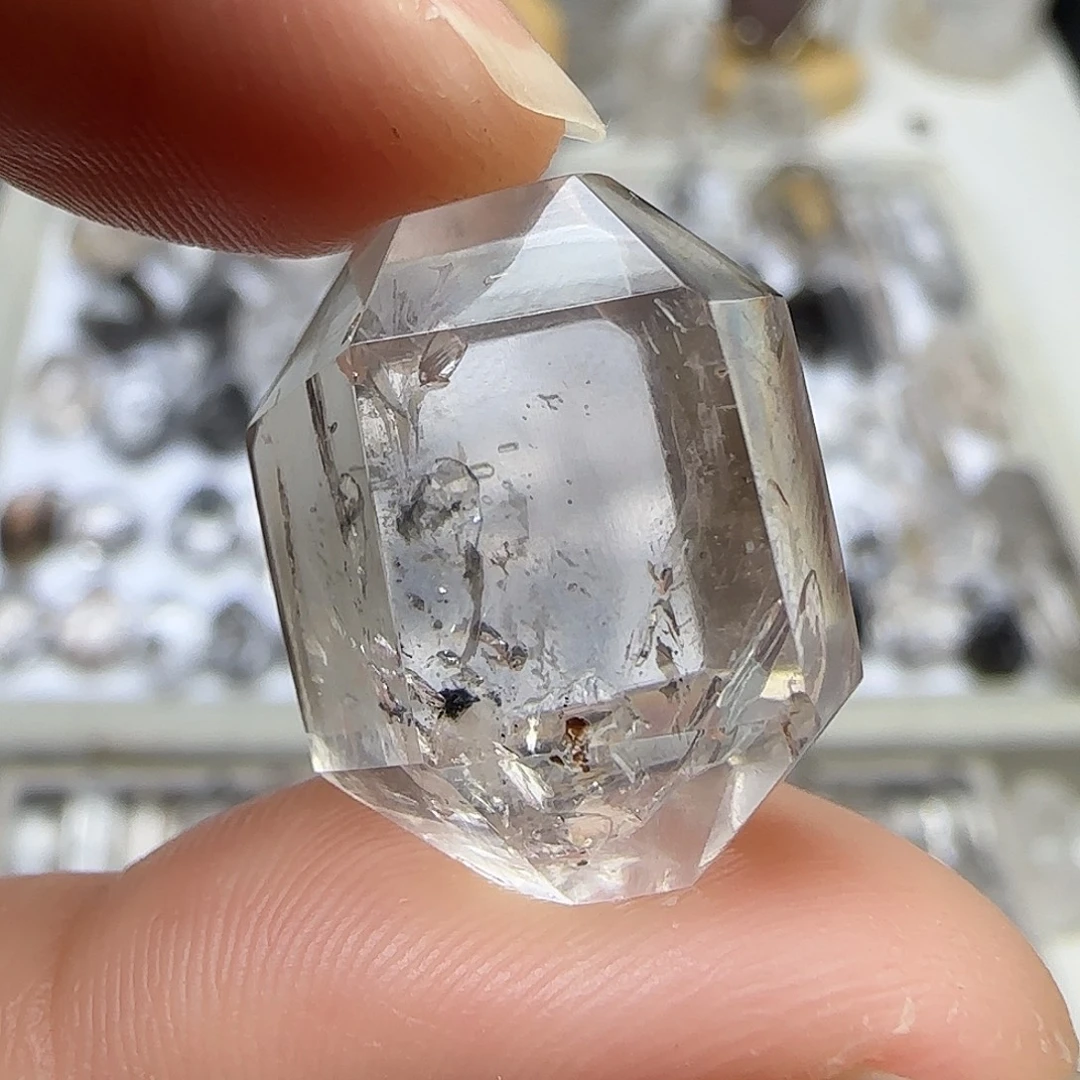 珠宝半成品水晶未镶嵌闪灵双尖随形带水胆