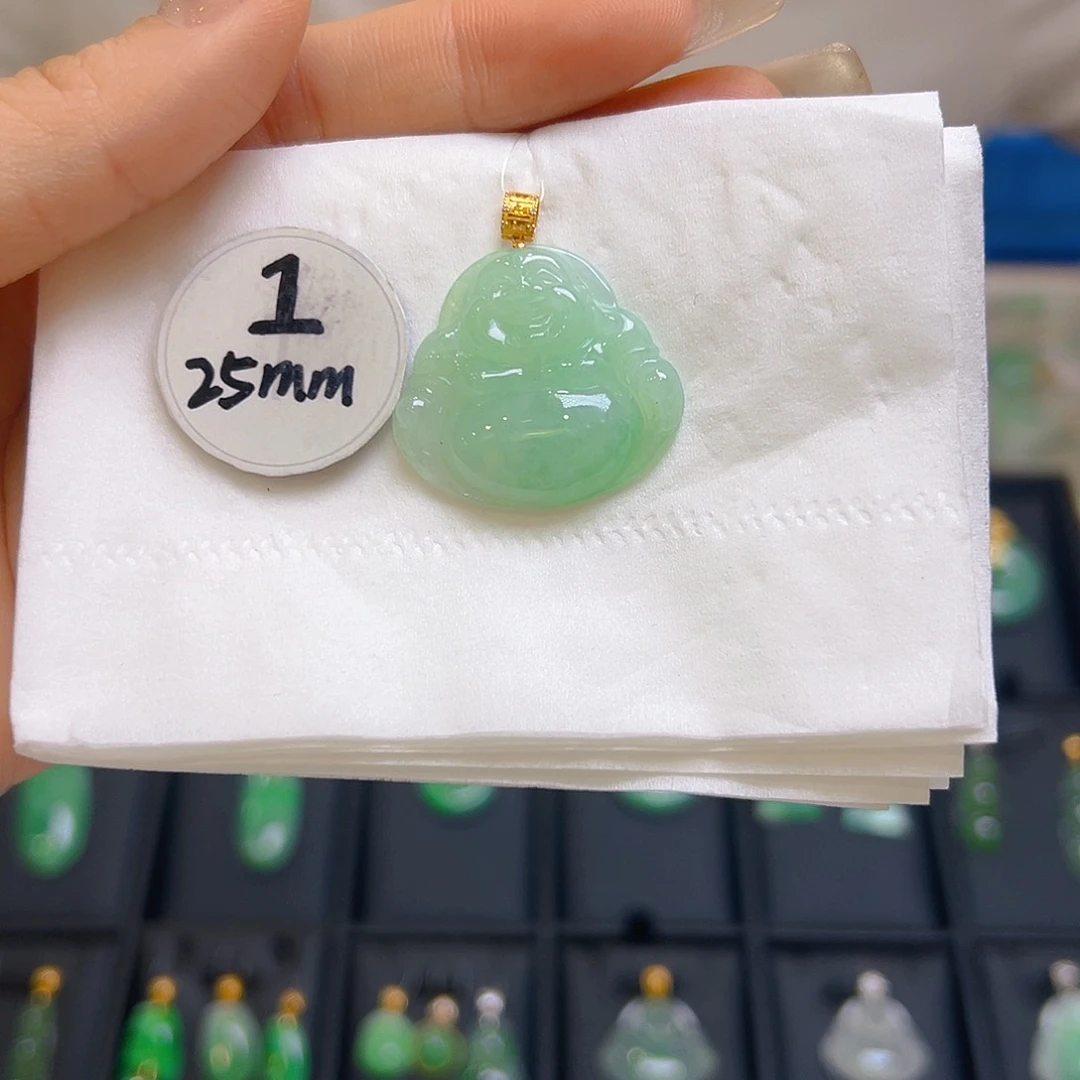 翡翠颈饰18K金镶嵌翡翠