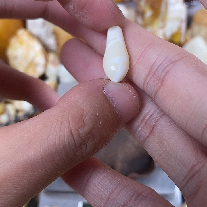 琥珀未镶嵌裸石我