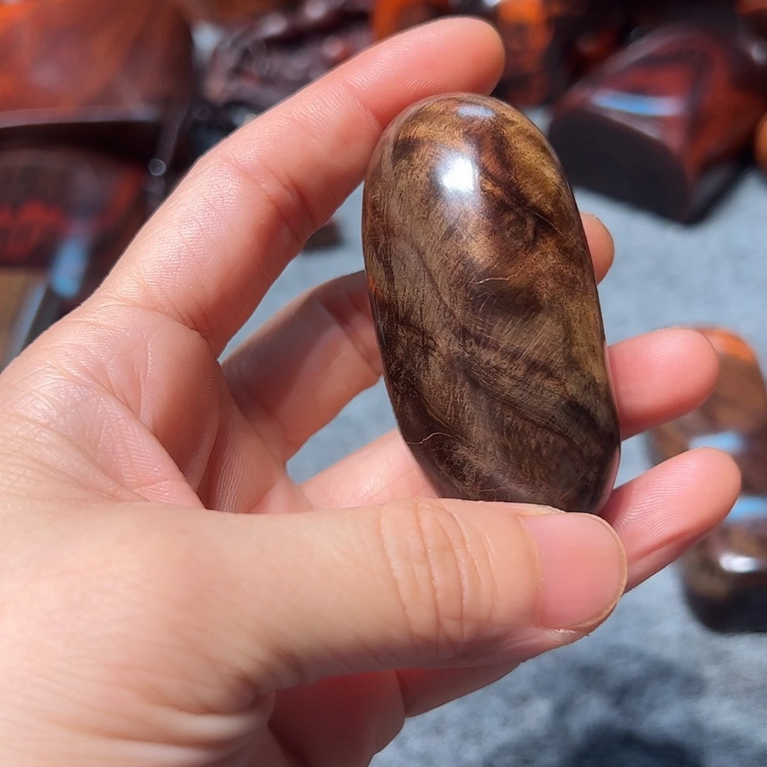 交趾黄檀（大红酸枝）9***兵