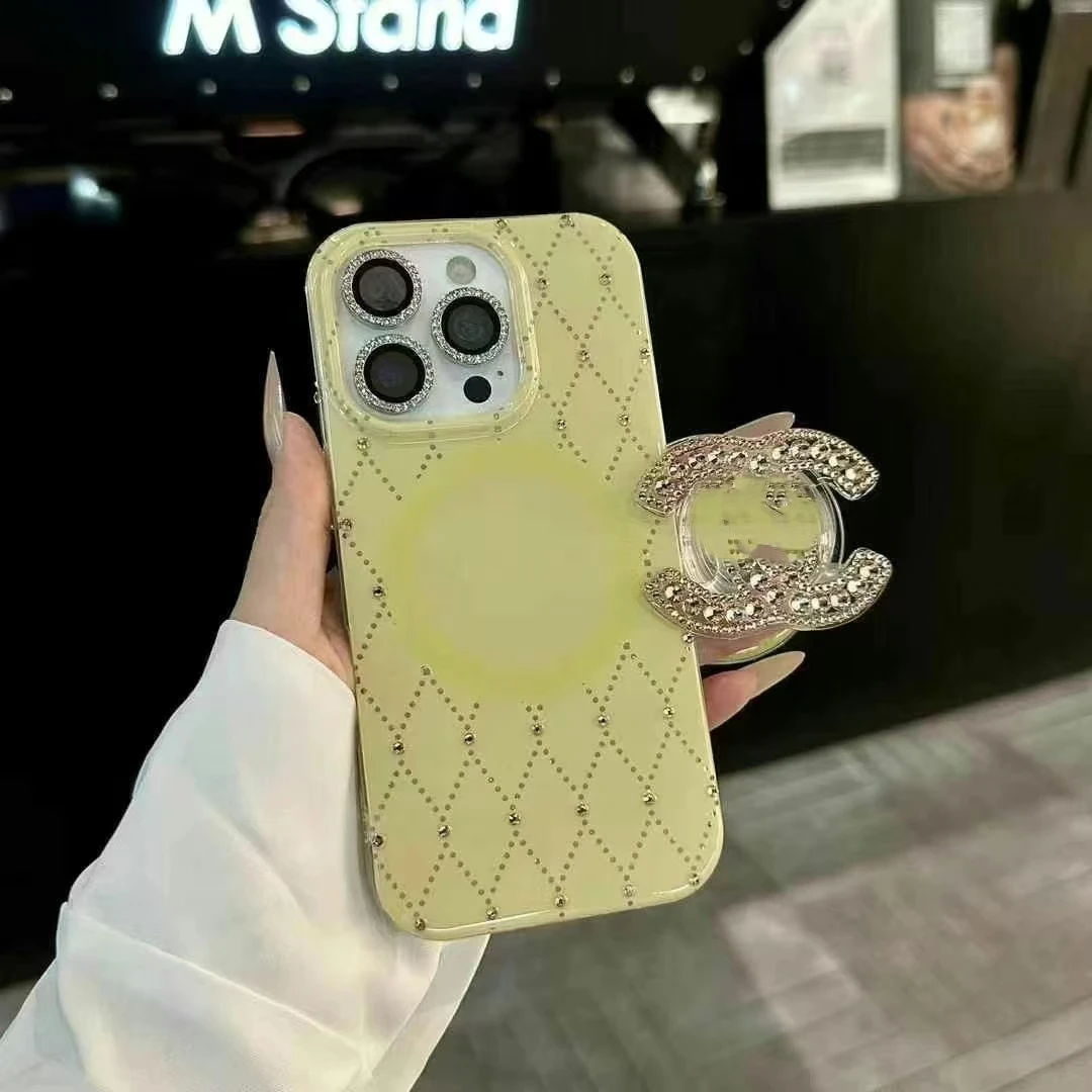 网红潮牌小香手工轻奢点钻适用于苹果13-16Promax手机小香钻壳