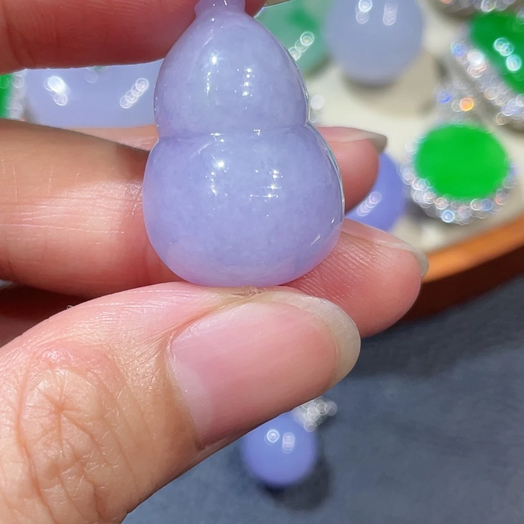 未镶嵌定制翡翠吊坠