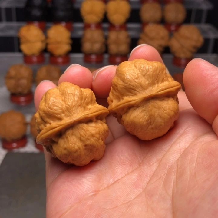 文玩核桃把件2玉龙小金蟾