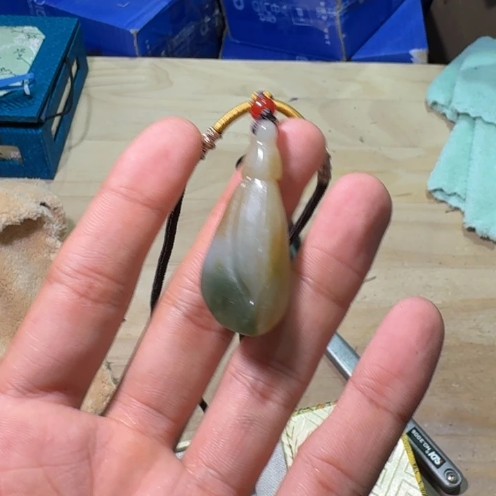 未镶嵌和田玉（糖玉）挂件