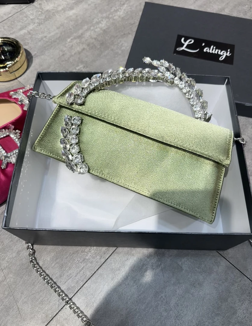 手机袋单根白色单肩小方包斜挎包满钻百搭宴会亮钻闪闪斜跨