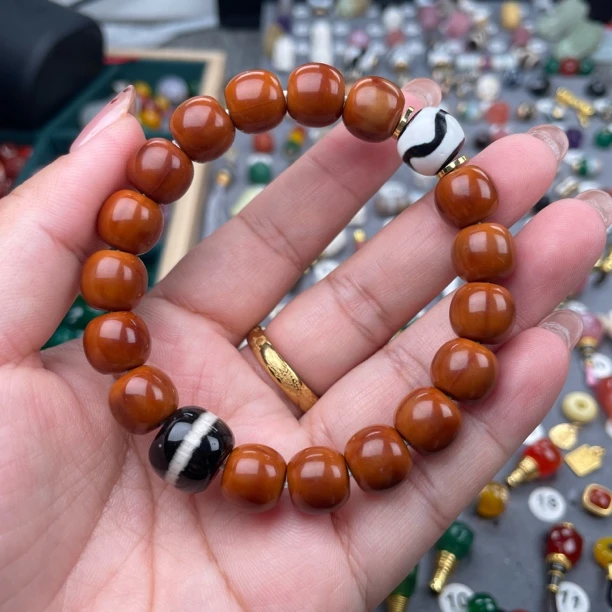 猴头专属配饰黑白虎牙，一线药师尺寸10以内串串都可以搭配