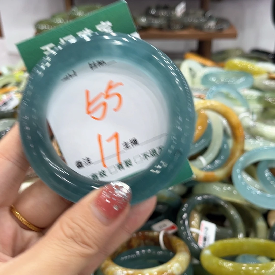 未镶嵌蛇纹石玉手镯手镯