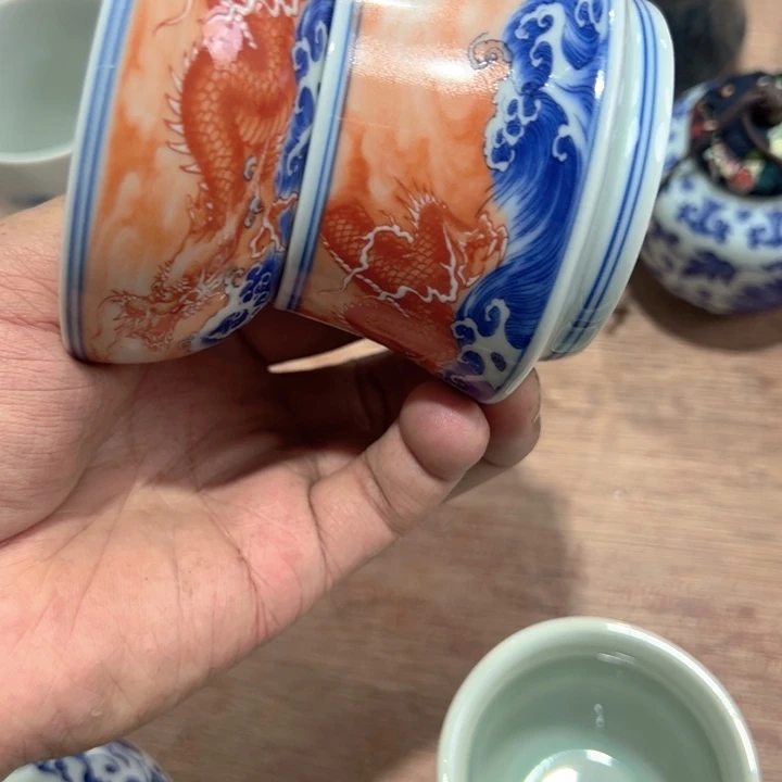 瓷片泛红釉里红茶漏微瑕