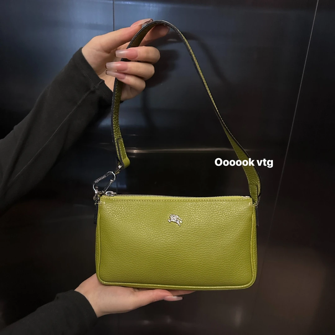 95新 BURBERRY/博柏利 CS7090 Burberry 牛油果绿战马麻将包