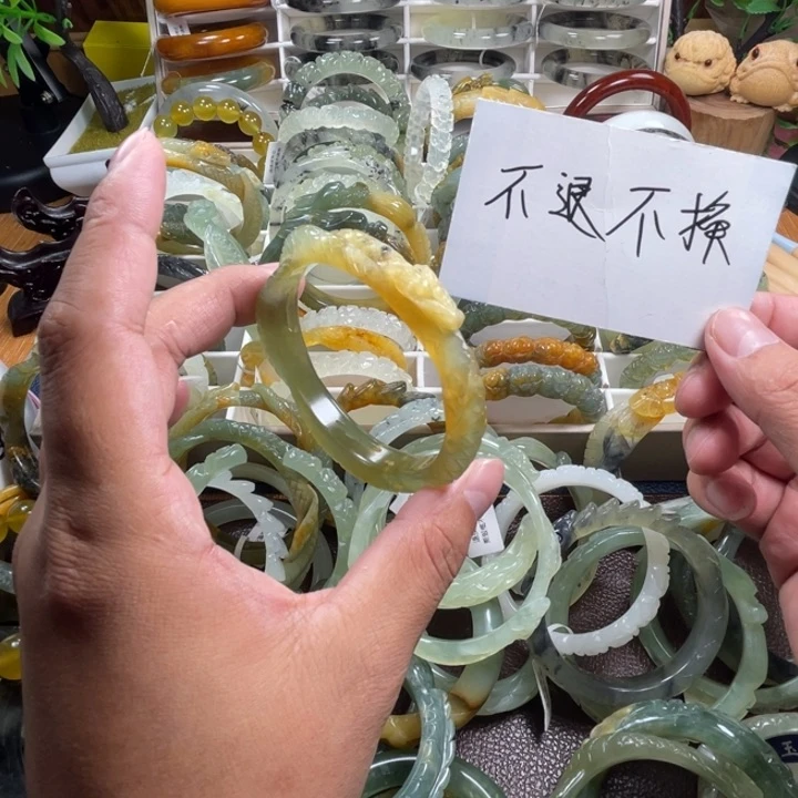 未镶嵌蛇纹石玉手镯这****i