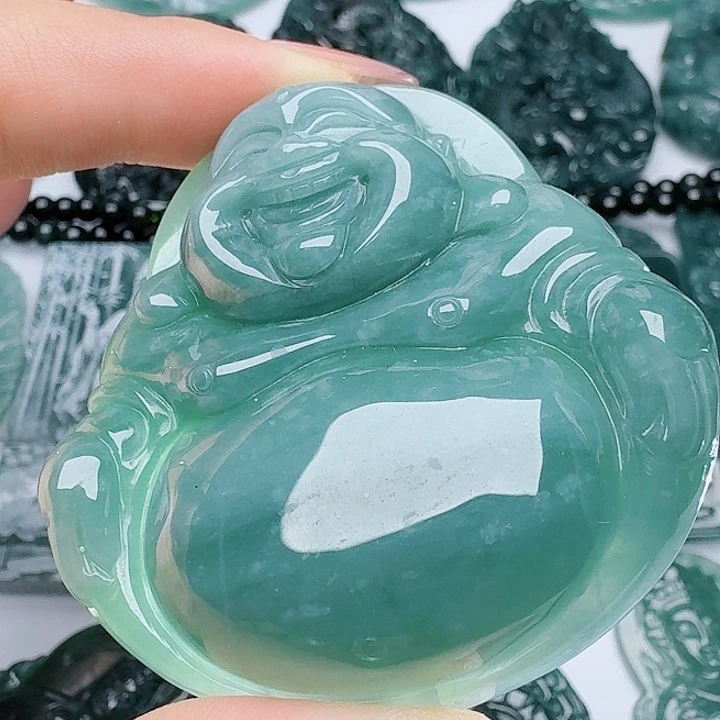 翡翠未镶嵌颈饰多样性发其一