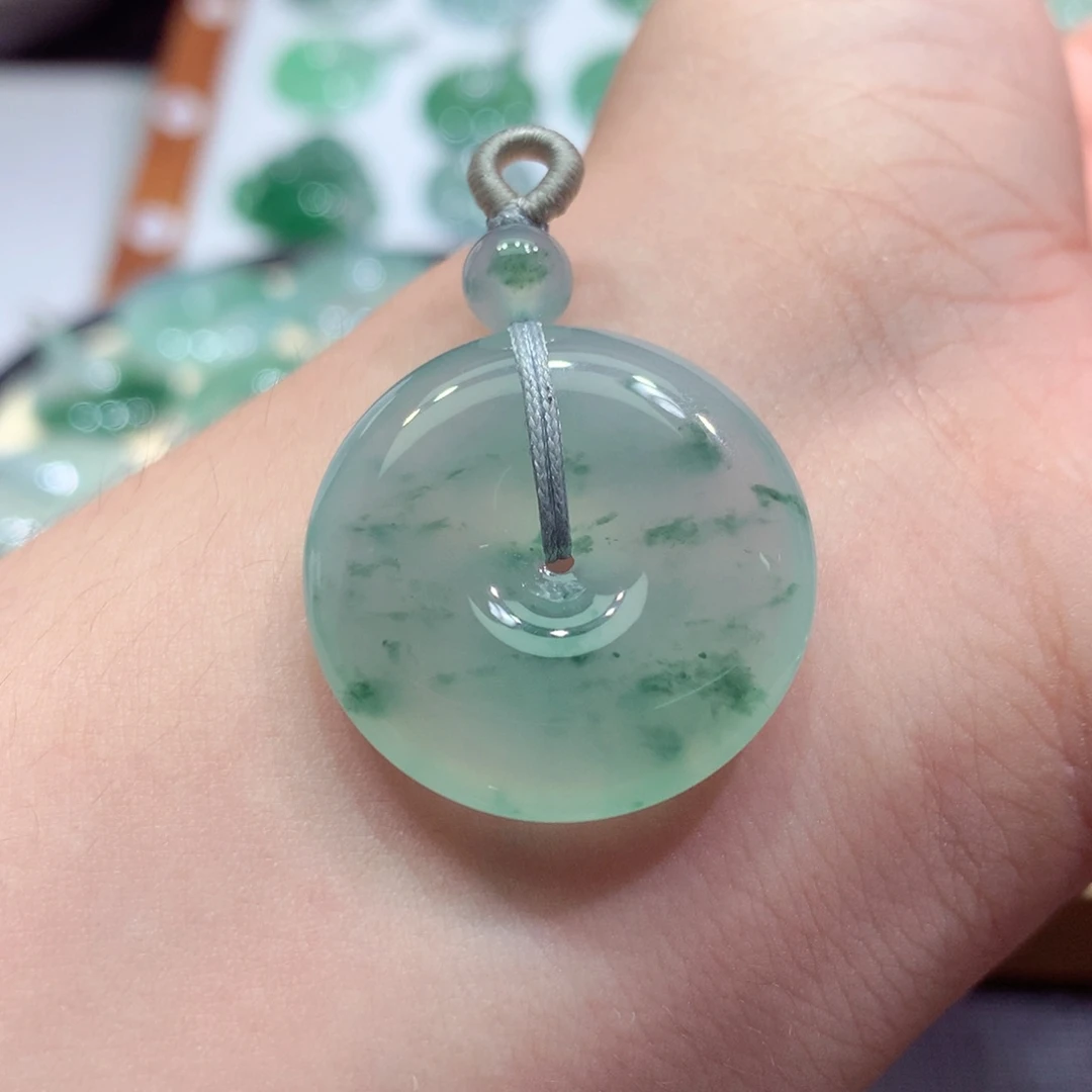 翡翠未镶嵌颈饰59