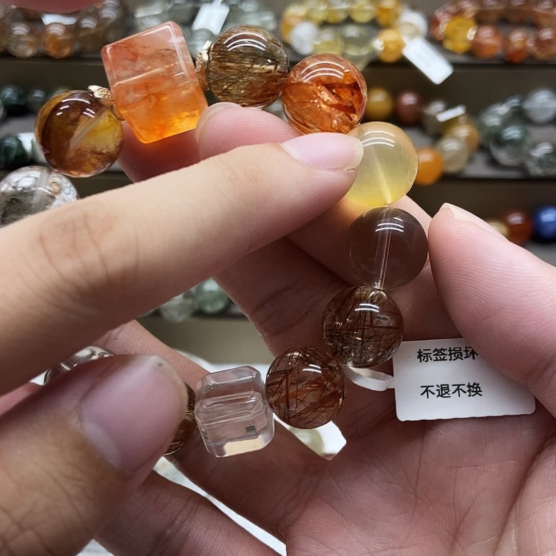 未镶嵌手链水晶V****?手串