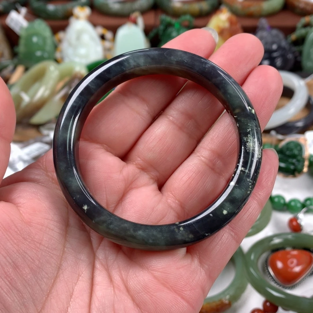 和田玉手镯未镶嵌用***丫