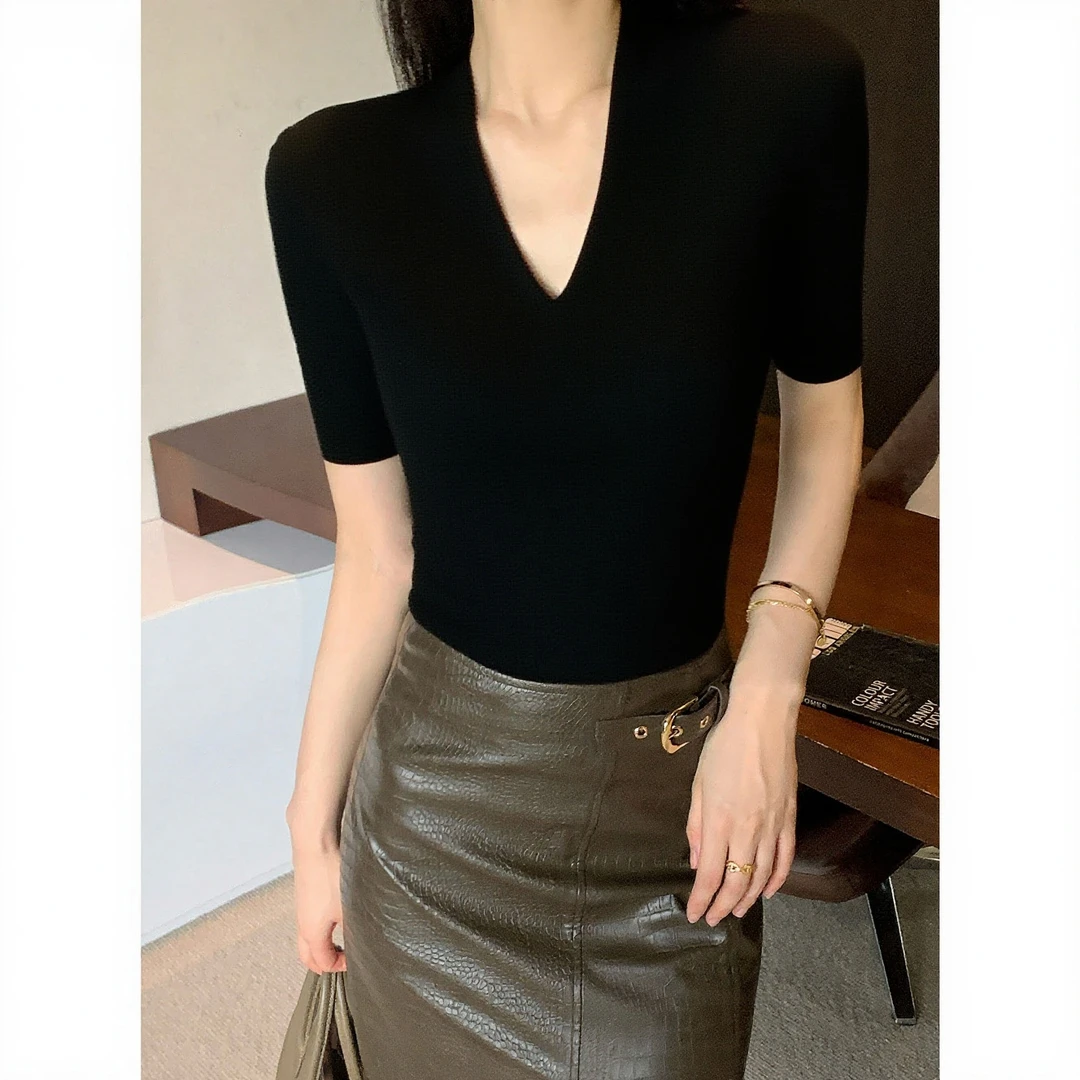 秋款时髦气质修身螺纹V领五分袖女百搭时尚中袖半袖上衣女高级感