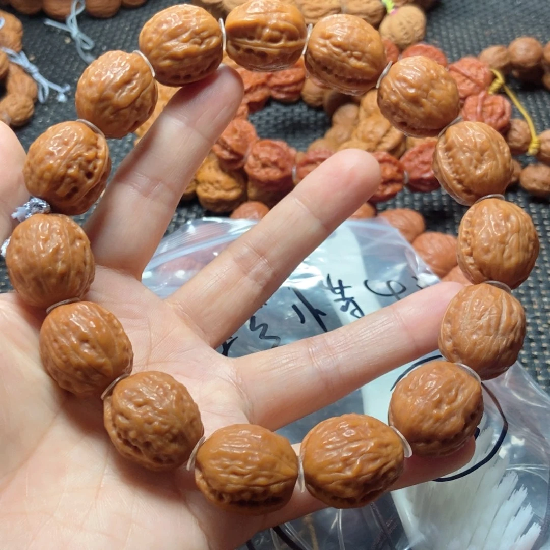 珍***活吊坠文玩核桃小枣手串