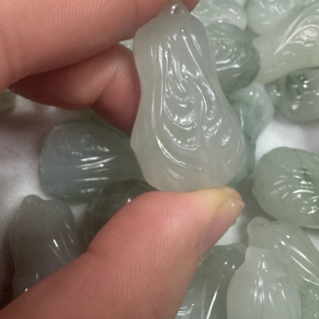 天山翠白菜吊坠精雕工艺多样性发货拍一发一