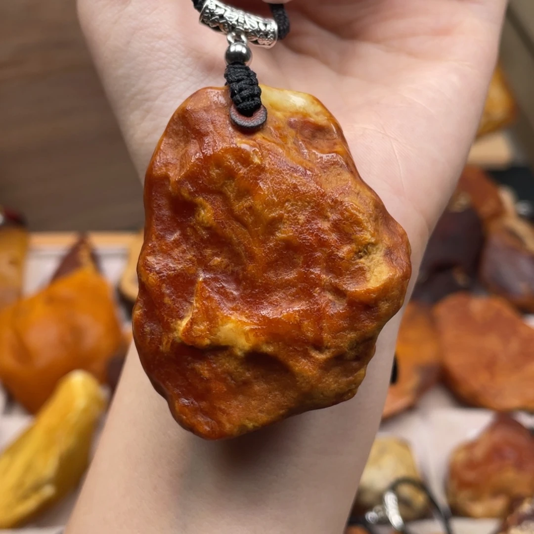 琥珀未镶嵌珠宝奇石