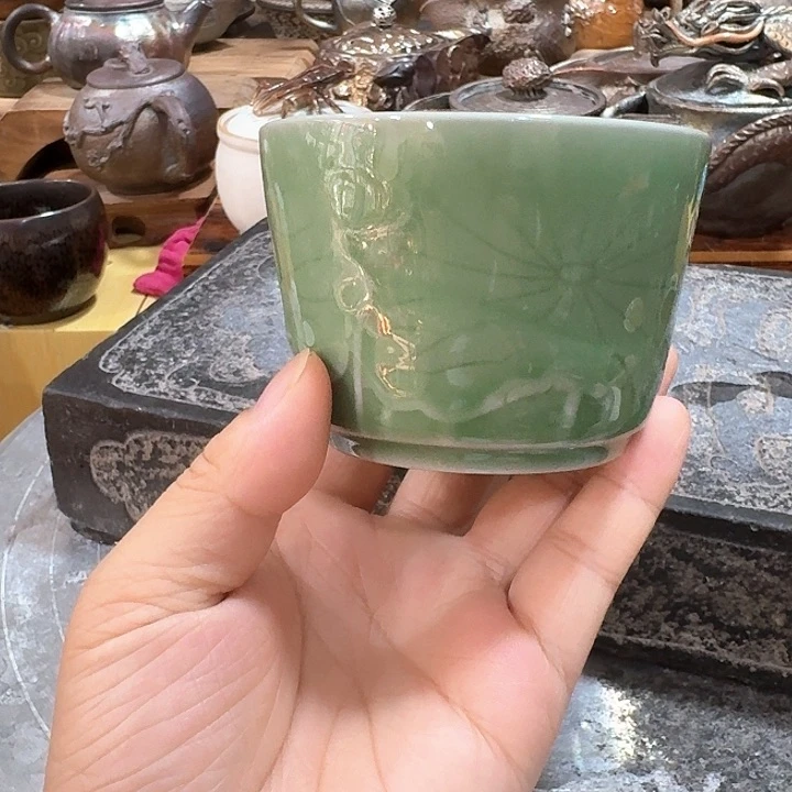 主人杯子哈，瓷。。品茗