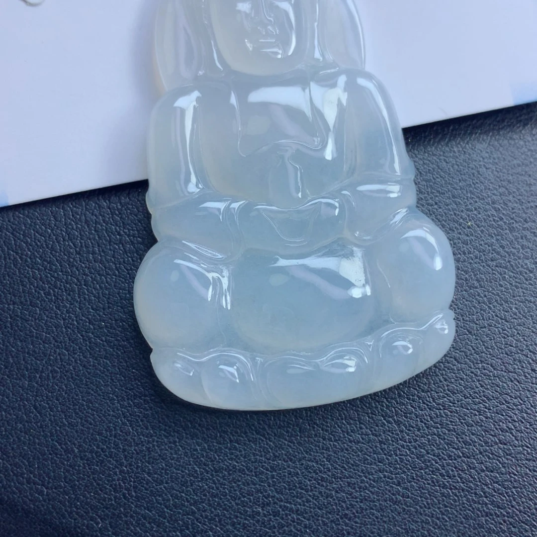 翡翠颈饰未镶嵌观音