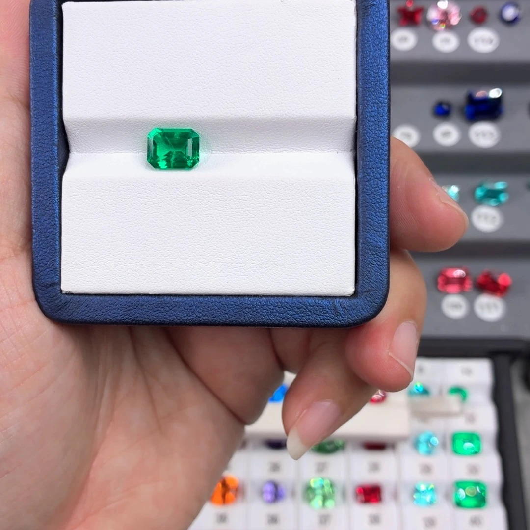 夏***熙合成（培育）祖母绿裸石2.19