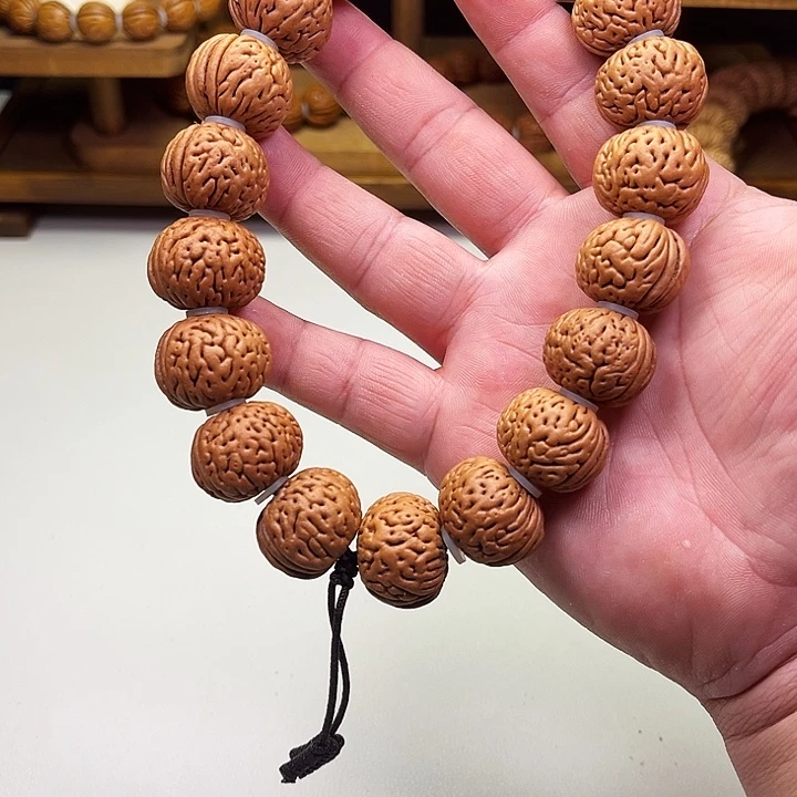 小****桃核手串哦哦哦哦哦