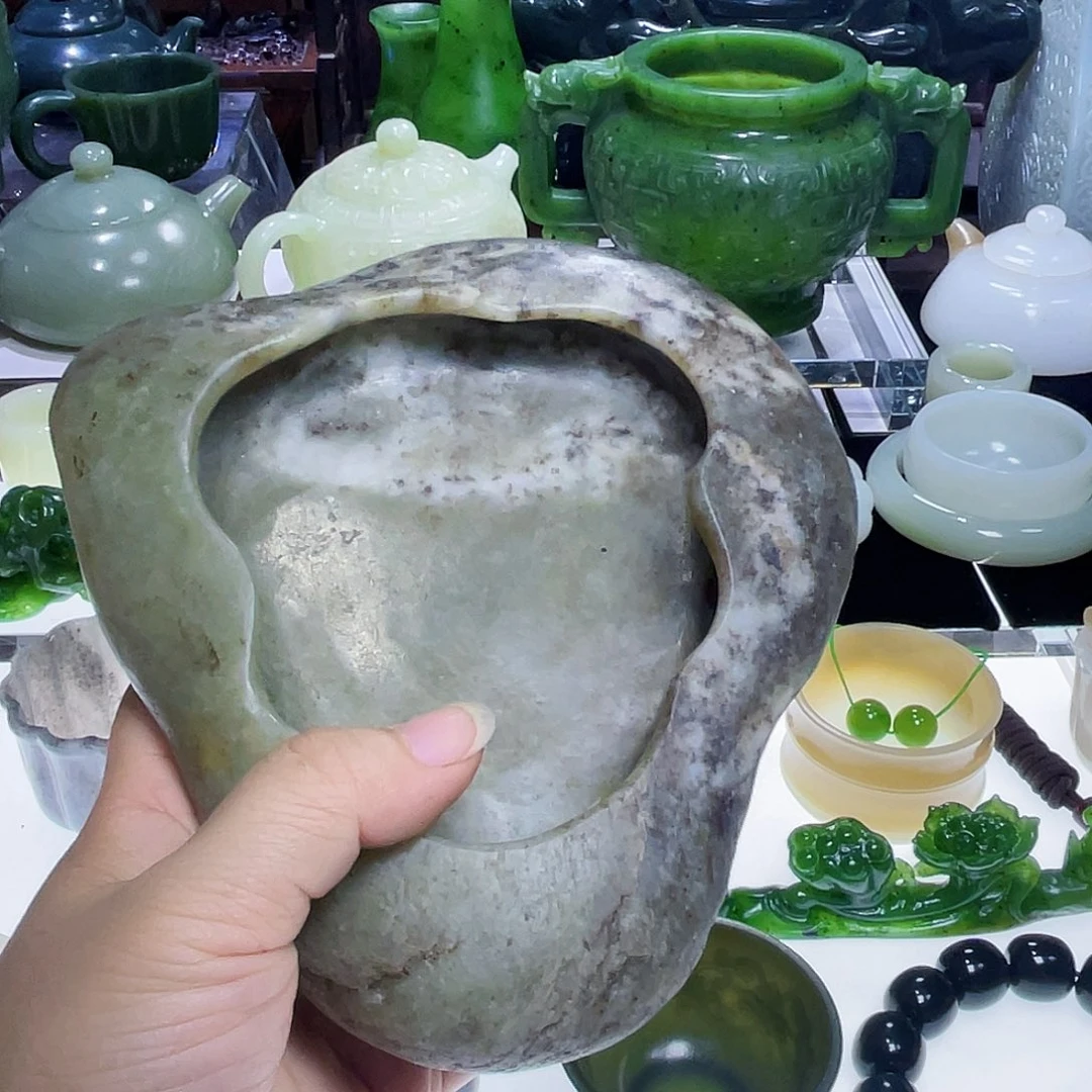 未镶嵌和田玉挂件烟缸笔洗十紫九裂