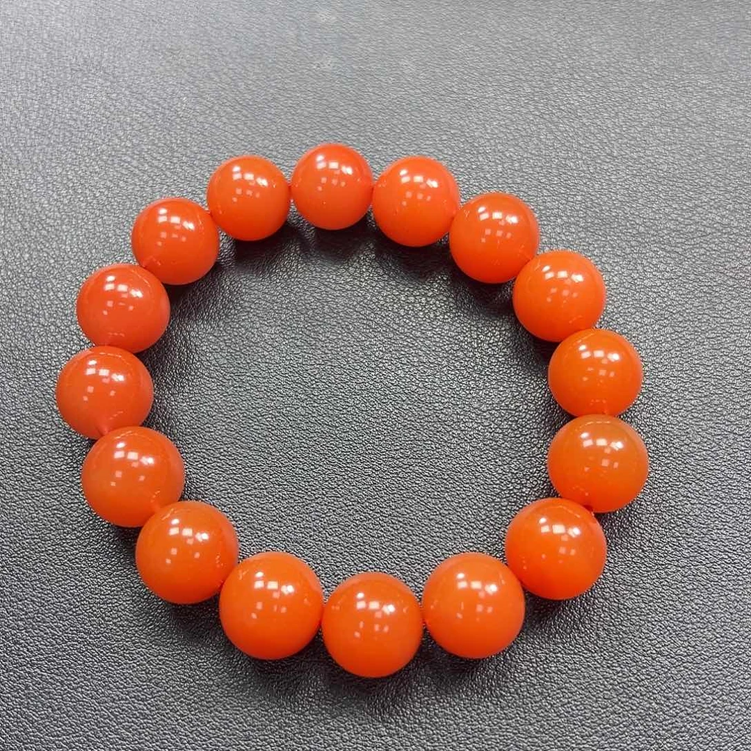 曾***子南红玛瑙未镶嵌单圈