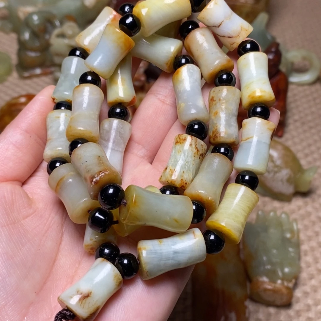 蛇纹石玉未镶嵌颈饰