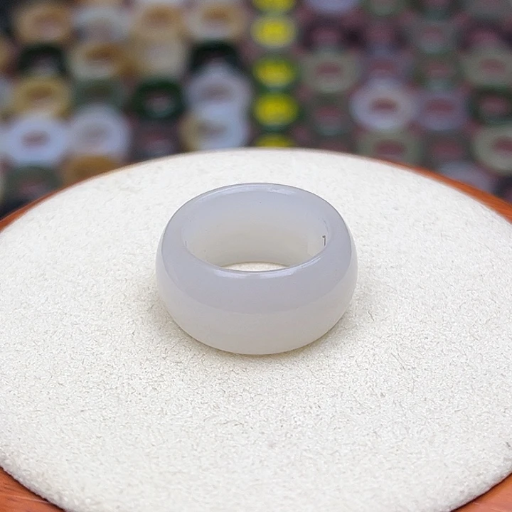 和田玉戒指未镶嵌17.1内径14圈白玉（无鉴赏