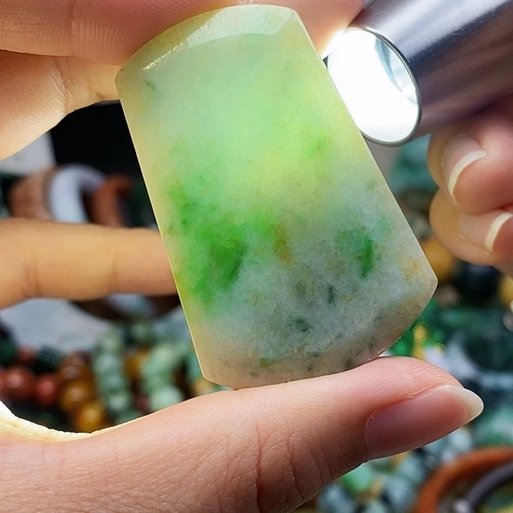 翡翠未镶嵌颈饰翡翠翡翠