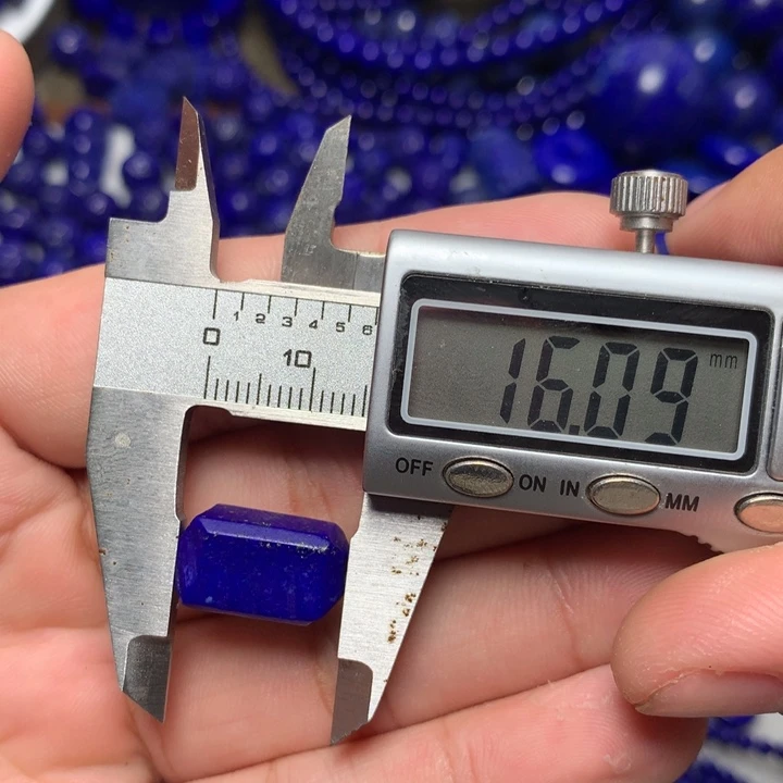 青金石未镶嵌随行