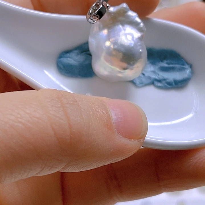 淡水珍珠颈饰合金¥****R