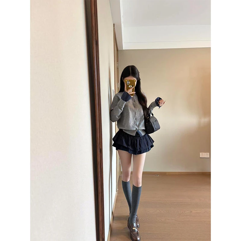 韩系慵懒风休闲穿搭早秋洋气学院风灰色针织开衫高腰百搭显瘦短裙