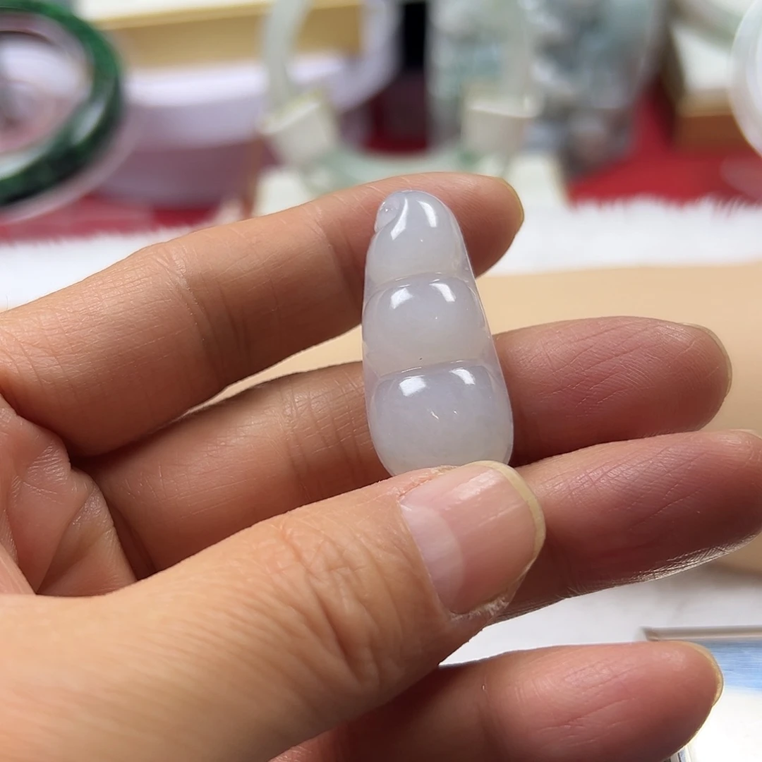 颈饰未镶嵌翡翠缅甸天然A货翡翠福豆