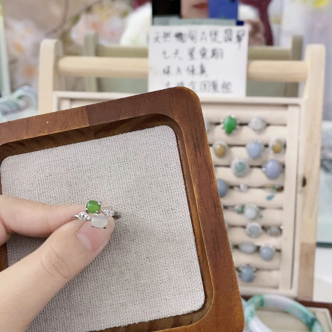 颈饰未镶嵌翡翠天然翡翠Ａ货