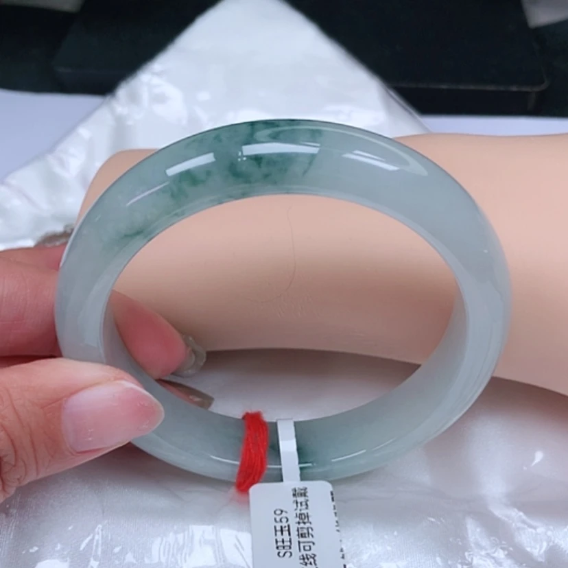 【闪购商品】翡翠手镯未镶嵌，
