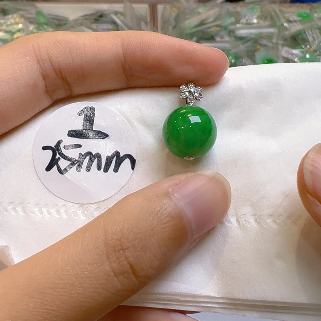 吊坠(不含链)18K金镶嵌翡翠